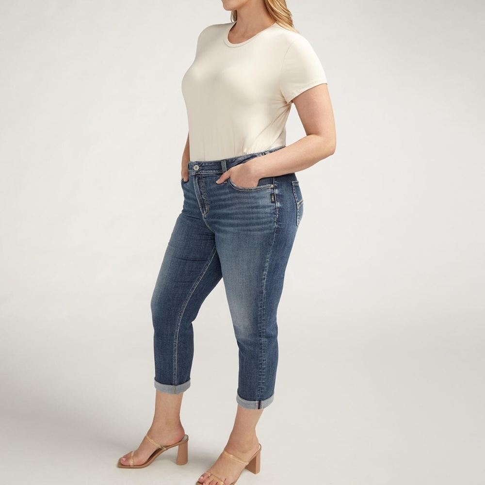 NEW Silver Jeans Co. Eylse Mid Rise Luxe Stretch Capri Plus‎ Size 24W